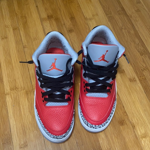 Jordan 3 Red Cement - Picture 1 of 5